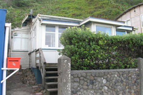 Photo of property in 34 Owhiro Bay Parade, Owhiro Bay, Wellington, 6023