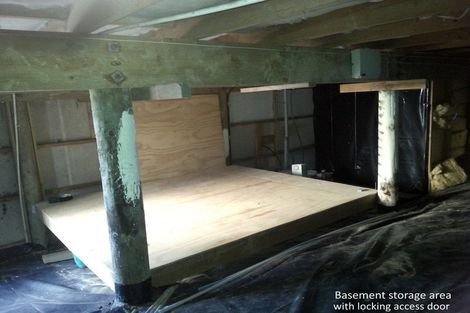 Photo of property in 81 Oaktree Avenue, Browns Bay, Auckland, 0630