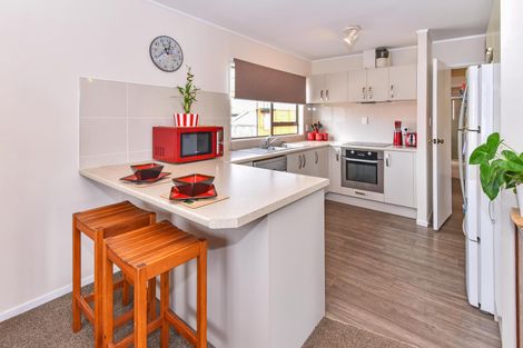 Photo of property in 164 Carnoustie Drive, Wattle Downs, Auckland, 2103