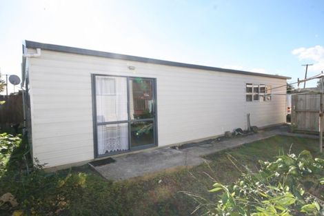 Photo of property in 32 Rosebank Road, Papatoetoe, Auckland, 2024