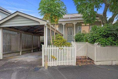 Photo of property in 5 Shoal Bay Road, Devonport, Auckland, 0624
