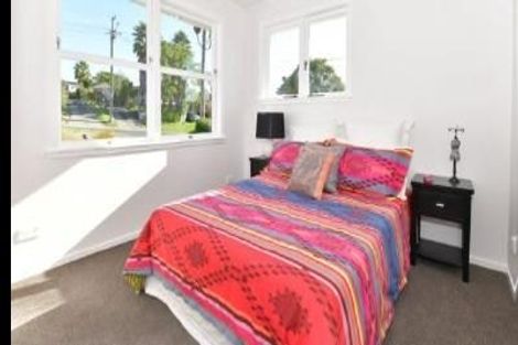 Photo of property in 21a Rishworth Avenue, Stanmore Bay, Whangaparaoa, 0932