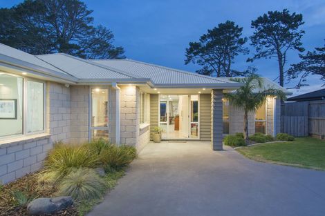 Photo of property in 23 Teal Place, Pyes Pa, Tauranga, 3112