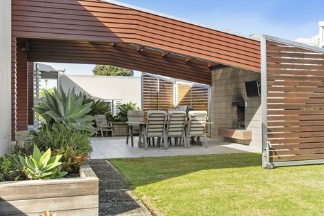 Photo of property in 12 Dunlop Drive, Pauanui, Hikuai, 3579