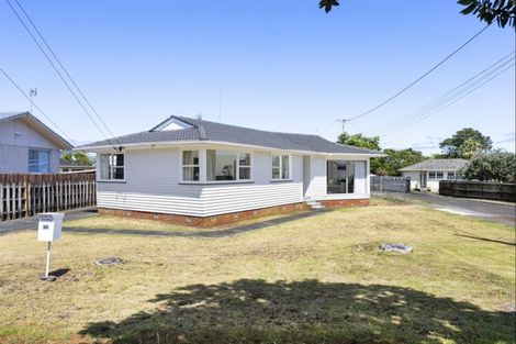Photo of property in 68 Wallace Road, Mangere Bridge, Auckland, 2022