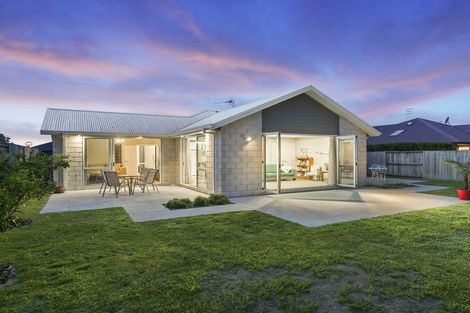 Photo of property in 23 Teal Place, Pyes Pa, Tauranga, 3112