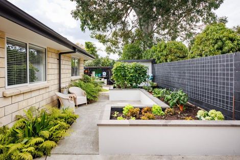 Photo of property in 9 Riverstone Grove, Hokowhitu, Palmerston North, 4410