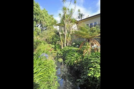 Photo of property in 1 Lancewood Lane, Roslyn, Palmerston North, 4414