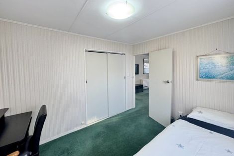 Photo of property in 6 Bethel Court, Milson, Palmerston North, 4414
