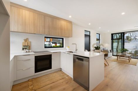 Photo of property in 2/2 Courtenay Street, St Albans, Christchurch, 8014