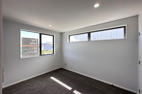 Photo of property in 16 Fredrick Hanson Road, Papakura, 2110