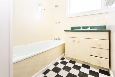 Photo of property in 16 Carston Street, Leeston, 7632