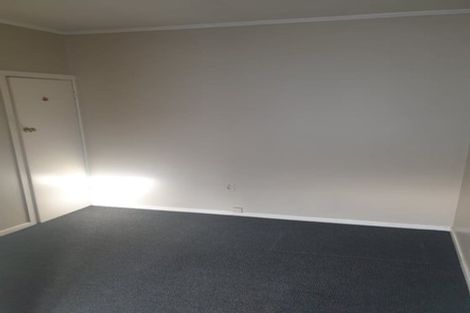 Photo of property in 1/402 Mount Albert Road, Mount Roskill, Auckland, 1041