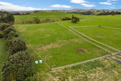 Photo of property in 2594 Awhitu Road, Awhitu, 2684