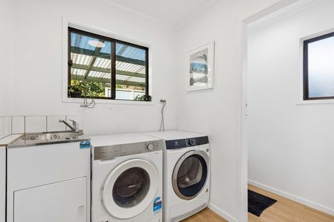Photo of property in 46 Lee Street, Te Puke, 3119