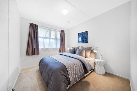 Photo of property in 44 Longburn Road, Henderson, Auckland, 0610