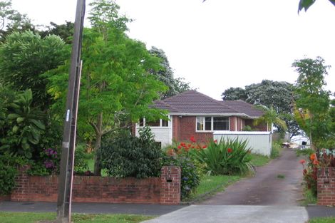Photo of property in 6 Harbour View Road, Point Chevalier, Auckland, 1022