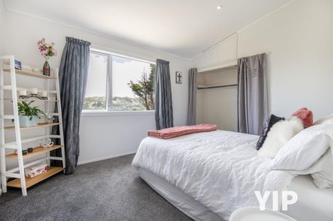 Photo of property in 18 Mandeville Crescent, Grenada Village, Wellington, 6037