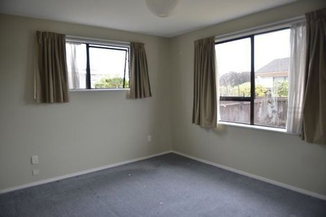 Photo of property in 3 Strack Place, Redwood, Christchurch, 8051