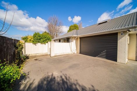 Photo of property in 2/60 Grahams Road, Burnside, Christchurch, 8041