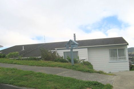 Photo of property in 5 Trinidad Crescent, Grenada Village, Wellington, 6037