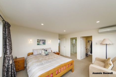 Photo of property in 26 Silkwood Place, Fitzherbert, Palmerston North, 4410