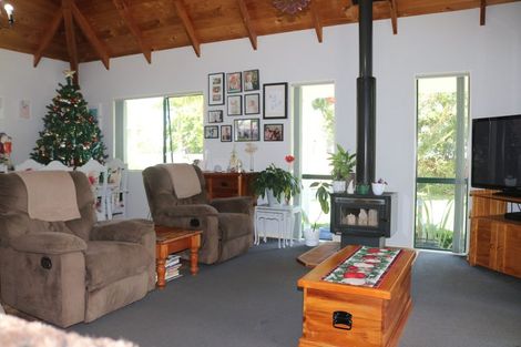 Photo of property in 11 Ohiwa Parade, Ohope, 3121