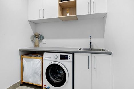 Photo of property in 5 Monaco Drive, Cromwell, 9384