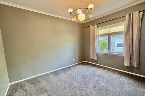 Photo of property in 15 Chatham Avenue, Mount Albert, Auckland, 1025