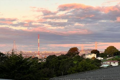 Photo of property in 78a Lincoln Park Avenue, Massey, Auckland, 0614