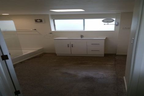 Photo of property in 4 Speedy Crescent, Hillcrest, Auckland, 0627