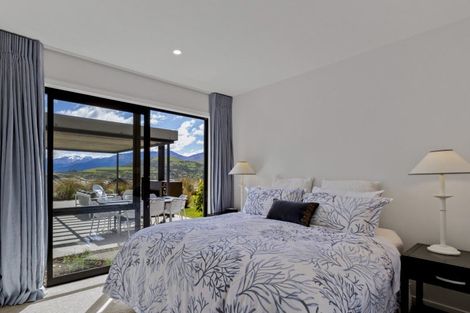 Photo of property in 1 Chimney Lane, Jacks Point, Queenstown, 9371