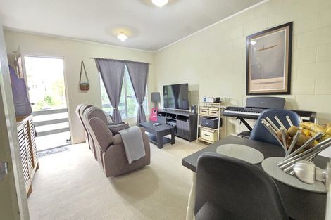 Photo of property in 5/46 School Road, Morningside, Auckland, 1021