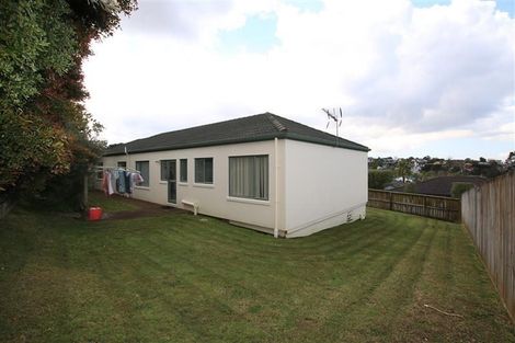 Photo of property in 22 San Pedro Place, Henderson, Auckland, 0612
