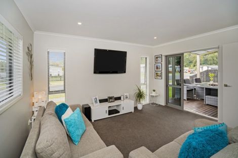 Photo of property in 325 Cook Drive, Whitianga, 3510