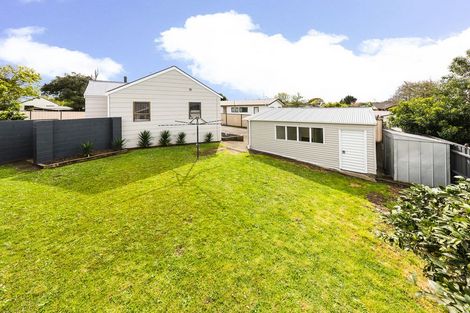 Photo of property in 97 Hyperion Drive, Randwick Park, Auckland, 2105