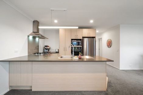 Photo of property in 31 Katipo Road, Takanini, 2112