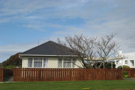 Photo of property in 22 Moore Avenue, Tawhero, Whanganui, 4501