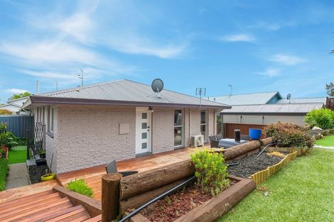 Photo of property in 2/140 Hay Street, Bromley, Christchurch, 8062
