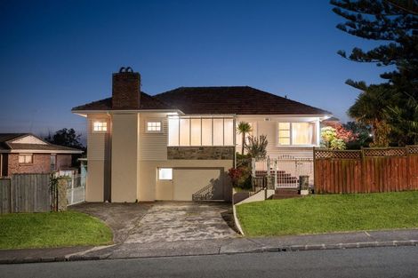 Photo of property in 1a Wakeling Avenue, Te Atatu South, Auckland, 0610