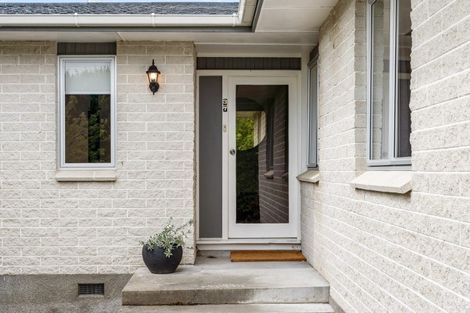 Photo of property in 37 James Cook Street, Havelock North, 4130