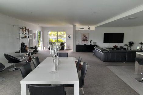 Photo of property in 20 Roseberry Place, Whitianga, 3510