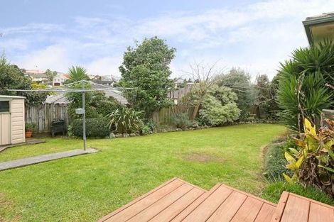 Photo of property in 10 Jubaea Place, Henderson, Auckland, 0610