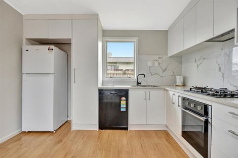 Photo of property in 5 Oak Avenue, Nawton, Hamilton, 3200