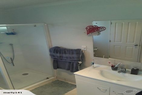 Photo of property in 195 Keri Vista Rise, Papakura, 2110