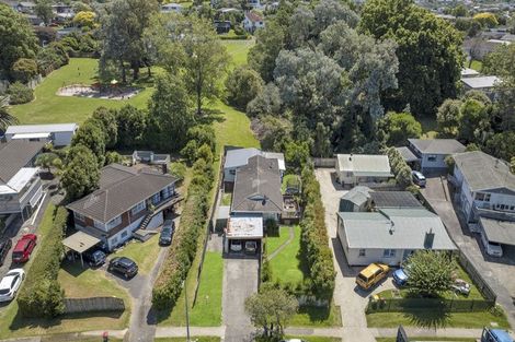Photo of property in 2/55 Ennis Avenue, Pakuranga Heights, Auckland, 2010