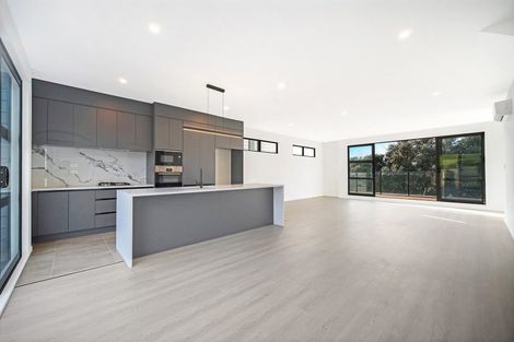Photo of property in 12 Pleasant Way, Matakatia, Whangaparaoa, 0930