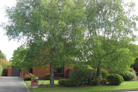 Photo of property in 5 Thurlestone Place, Burnside, Christchurch, 8053