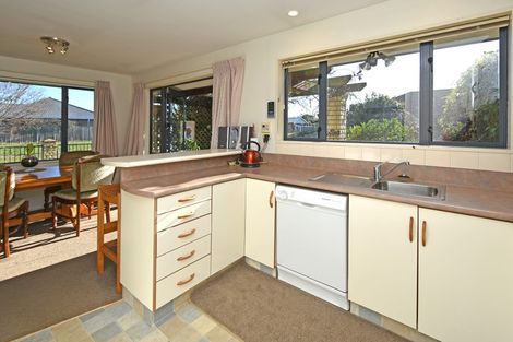 Photo of property in 29 Cossar Street, Burwood, Christchurch, 8083