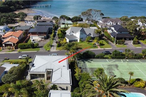 Photo of property in 20 Bournemouth Terrace, Murrays Bay, Auckland, 0630